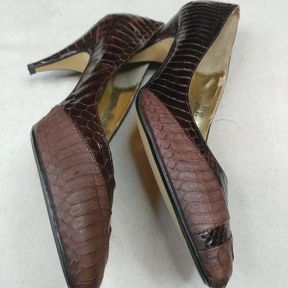 J.Renee High Heeled Shoes Brown Dress Size 5 1/2M - Picture 7 of 7